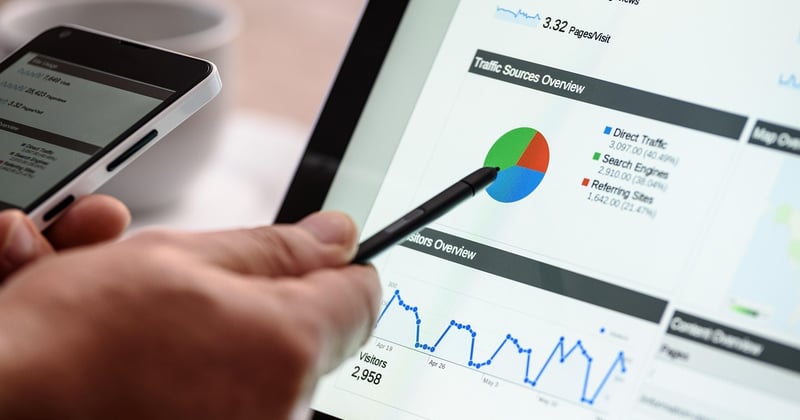 Comment analyser la concurrence pour trouver des idées de mots-clés